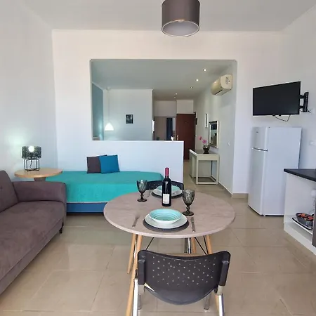 Mare Фалираки